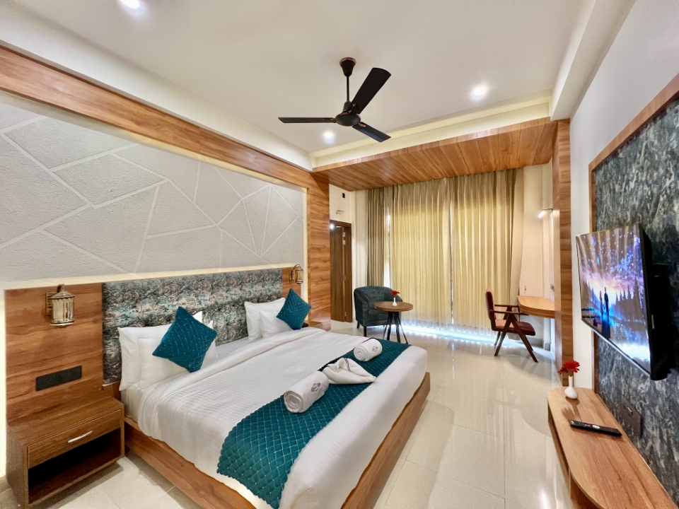 Family Interconnected Room