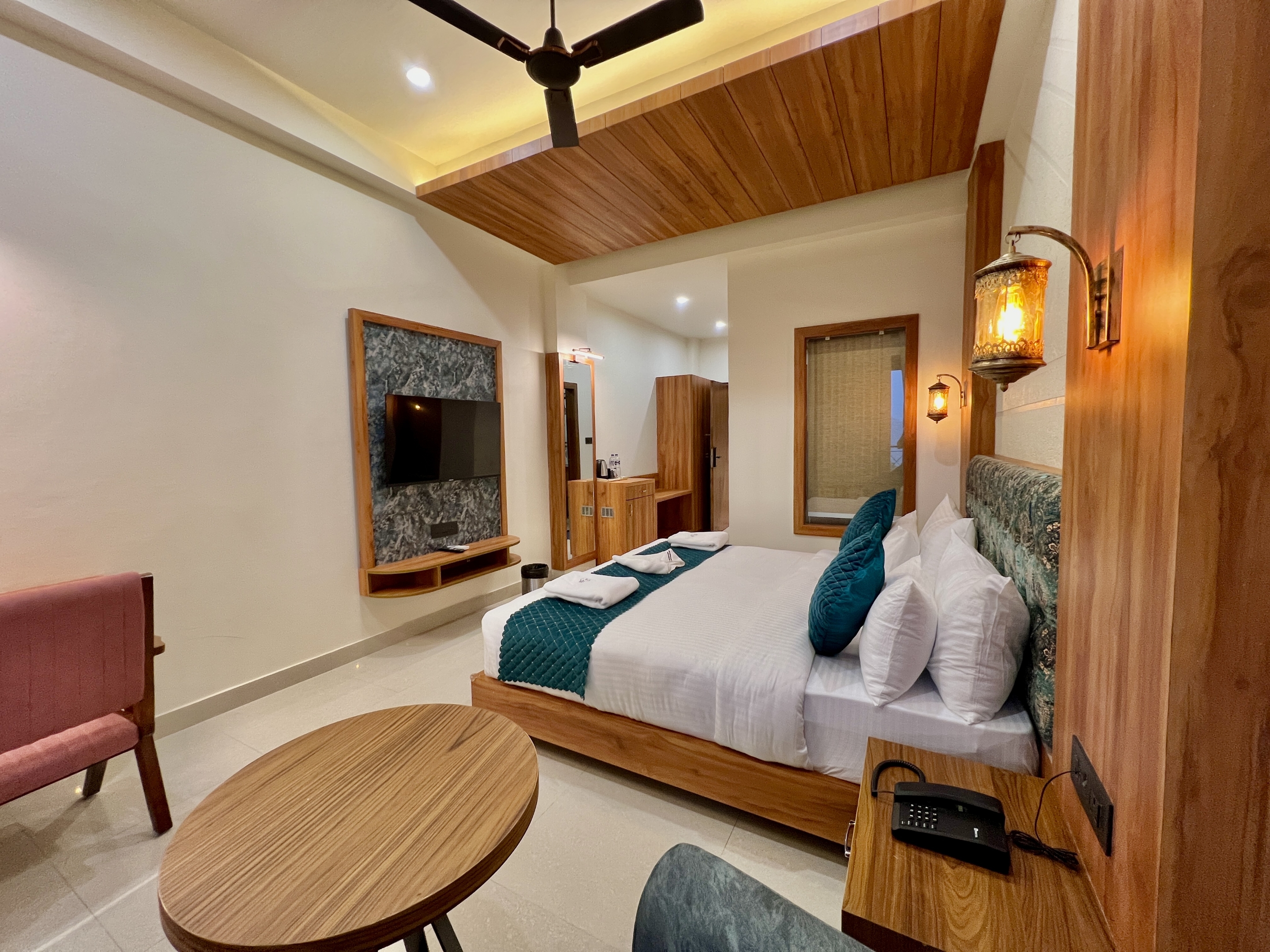 Superior Valley View Room - Inside